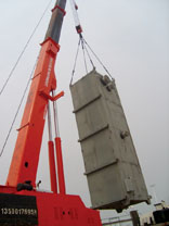 珠海天然氣液化項目冷箱、吸收塔設(shè)備安裝工程